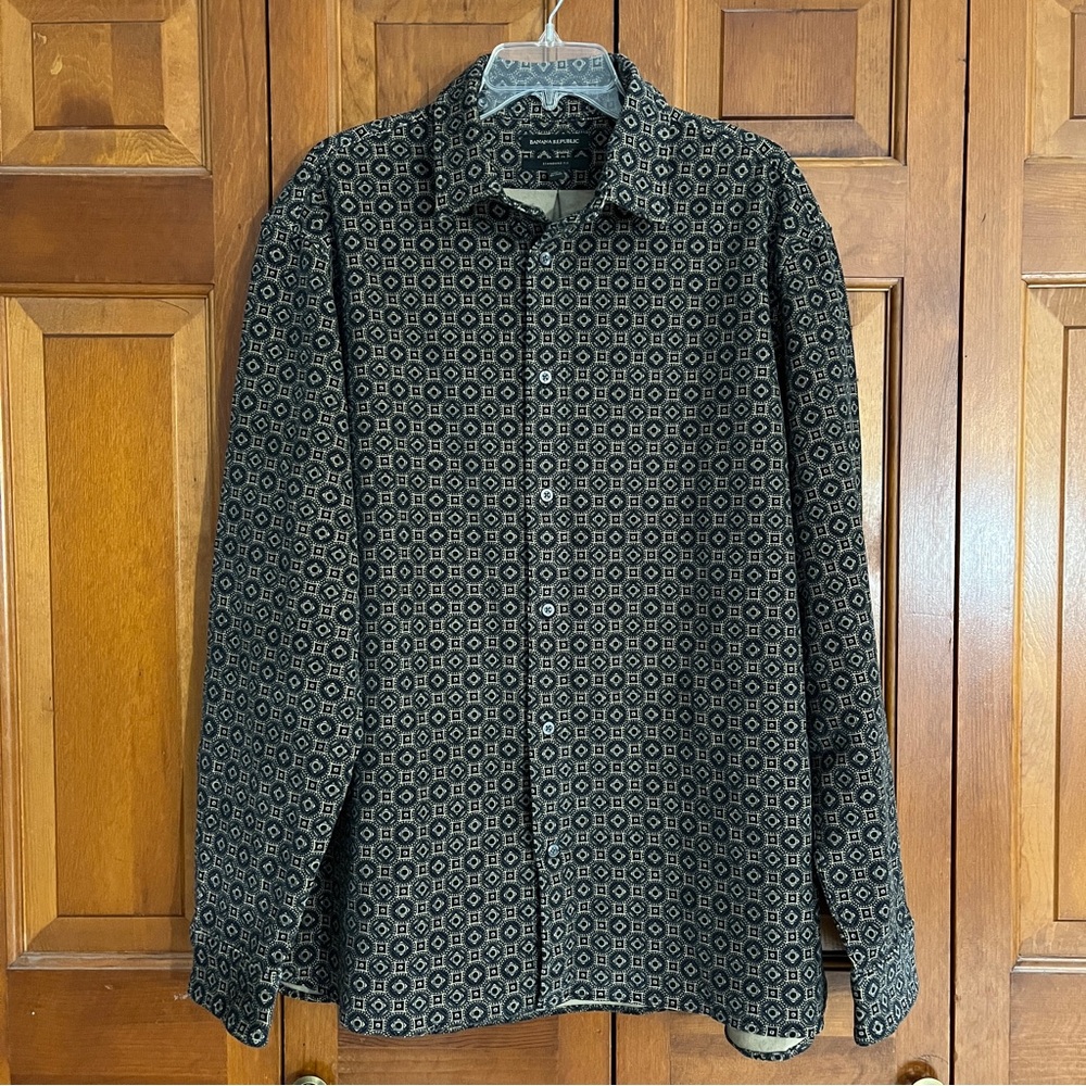 Banana Republic men’s XL corduroy button down